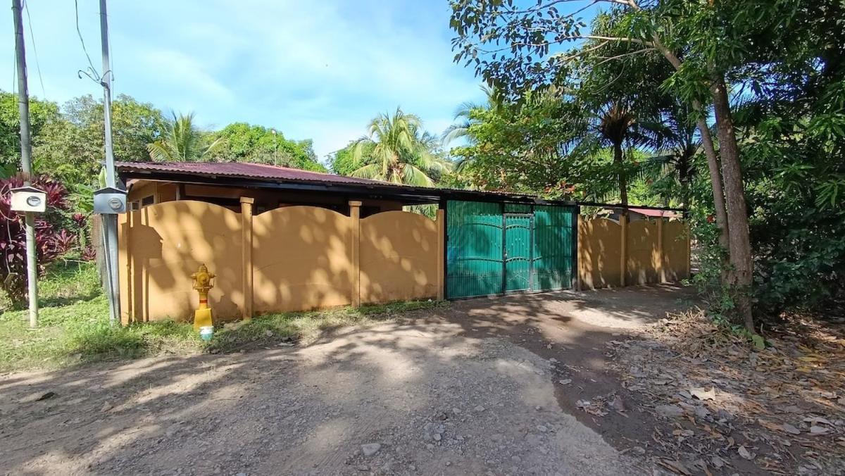 La Casa Del Raton, Relajate En El Campo Y La Playa Villa Paquera Exterior photo